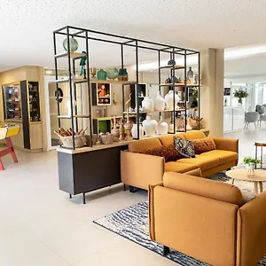 3* Апарт-отель Residhome Ponts Jumeaux